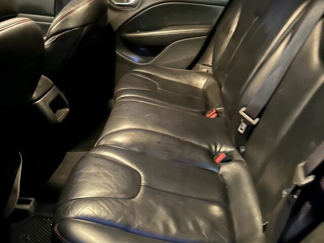 Черный Додж Дарт, объемом двигателя 2.4 л и пробегом 170 тыс. км за 7800 $, фото 6 на Automoto.ua