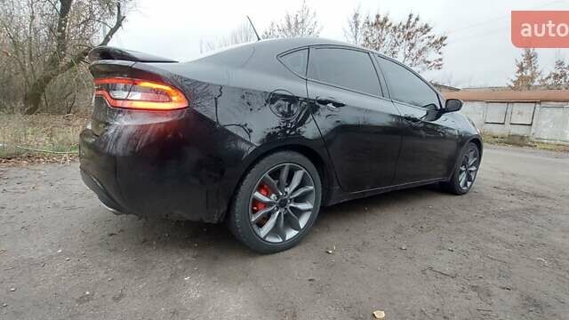 Чорний Додж Дарт, об'ємом двигуна 2.36 л та пробігом 217 тис. км за 10500 $, фото 4 на Automoto.ua