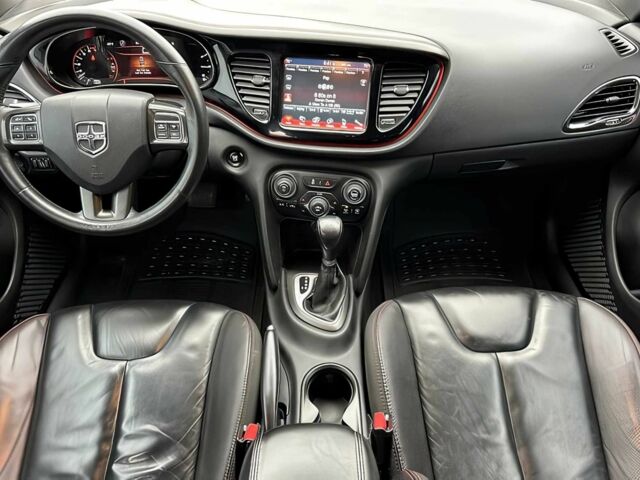 Черный Додж Дарт, объемом двигателя 2.4 л и пробегом 73 тыс. км за 4200 $, фото 9 на Automoto.ua