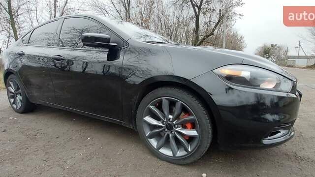 Чорний Додж Дарт, об'ємом двигуна 2.36 л та пробігом 217 тис. км за 10500 $, фото 3 на Automoto.ua