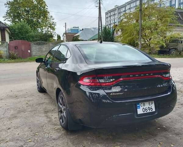 Черный Додж Дарт, объемом двигателя 2 л и пробегом 225 тыс. км за 6900 $, фото 5 на Automoto.ua