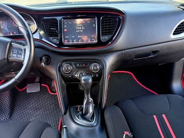 Красный Додж Дарт, объемом двигателя 1.4 л и пробегом 190 тыс. км за 6950 $, фото 10 на Automoto.ua