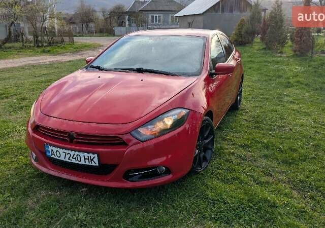 Красный Додж Дарт, объемом двигателя 1.37 л и пробегом 190 тыс. км за 6150 $, фото 1 на Automoto.ua
