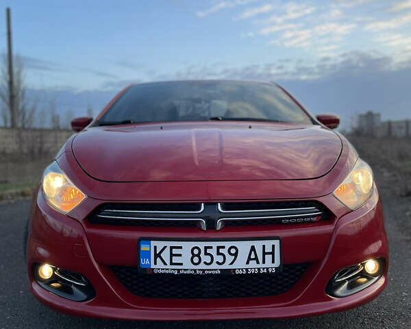 Красный Додж Дарт, объемом двигателя 1.37 л и пробегом 102 тыс. км за 6500 $, фото 1 на Automoto.ua