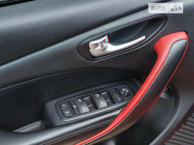 Додж Дарт 2014 в Кривом Роге на Automoto.ua Красный Додж Дарт, объемом двигателя 2.36 л и пробегом 130 тыс. км за 9500 $, фото 26 на Automoto.ua