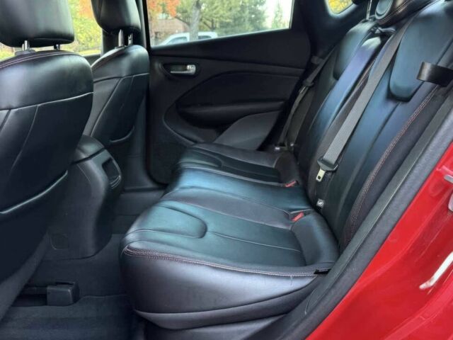 Червоний Додж Дарт, об'ємом двигуна 2.4 л та пробігом 87 тис. км за 5200 $, фото 10 на Automoto.ua