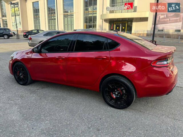 Красный Додж Дарт, объемом двигателя 2.36 л и пробегом 140 тыс. км за 7500 $, фото 8 на Automoto.ua