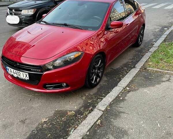 Красный Додж Дарт, объемом двигателя 2.36 л и пробегом 120 тыс. км за 9600 $, фото 2 на Automoto.ua