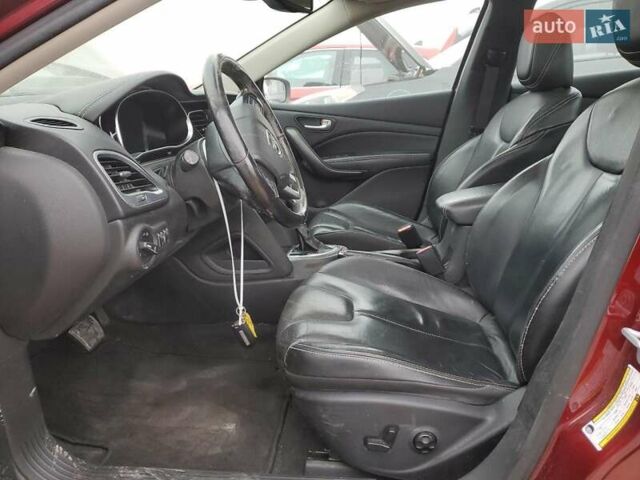 Красный Додж Дарт, объемом двигателя 2.4 л и пробегом 125 тыс. км за 4500 $, фото 6 на Automoto.ua