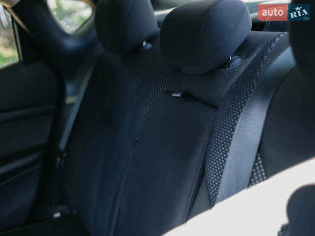 Красный Додж Дарт, объемом двигателя 2.4 л и пробегом 160 тыс. км за 9200 $, фото 14 на Automoto.ua