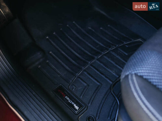 Красный Додж Дарт, объемом двигателя 2.4 л и пробегом 160 тыс. км за 9200 $, фото 12 на Automoto.ua