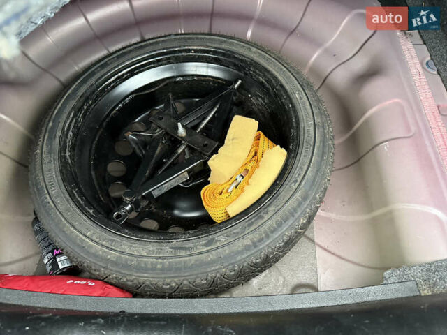 Красный Додж Дарт, объемом двигателя 2 л и пробегом 198 тыс. км за 7999 $, фото 17 на Automoto.ua