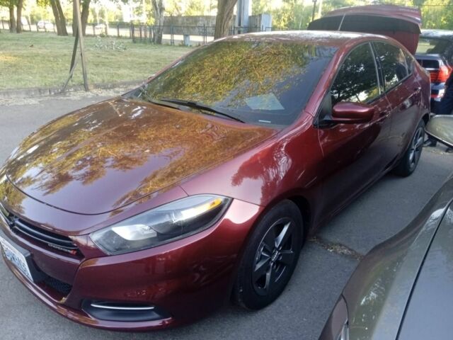 Червоний Додж Дарт, об'ємом двигуна 2.4 л та пробігом 150 тис. км за 8100 $, фото 4 на Automoto.ua
