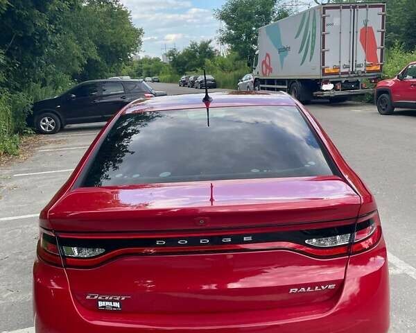 Красный Додж Дарт, объемом двигателя 2.36 л и пробегом 120 тыс. км за 9600 $, фото 5 на Automoto.ua
