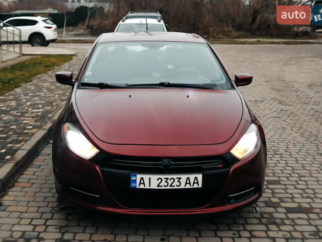 Красный Додж Дарт, объемом двигателя 2.4 л и пробегом 160 тыс. км за 9200 $, фото 2 на Automoto.ua