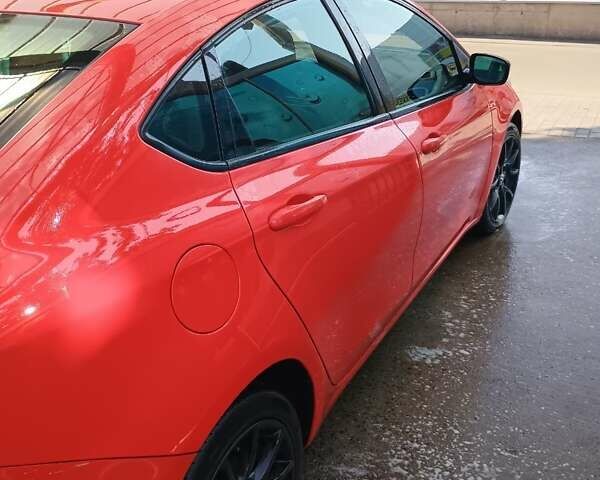 Красный Додж Дарт, объемом двигателя 2 л и пробегом 168 тыс. км за 8000 $, фото 13 на Automoto.ua