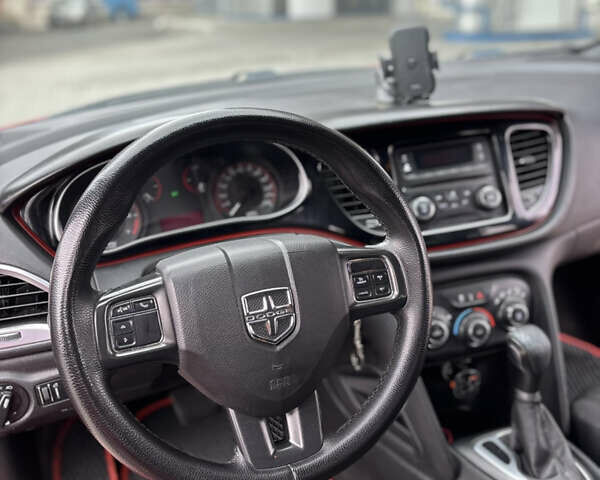 Червоний Додж Дарт, об'ємом двигуна 2 л та пробігом 179 тис. км за 6500 $, фото 15 на Automoto.ua