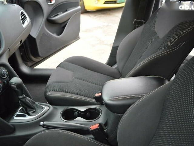 Додж Дарт, об'ємом двигуна 2.4 л та пробігом 149 тис. км за 8700 $, фото 17 на Automoto.ua