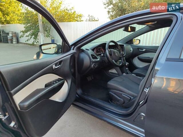 Додж Дарт, об'ємом двигуна 2.4 л та пробігом 189 тис. км за 6950 $, фото 2 на Automoto.ua