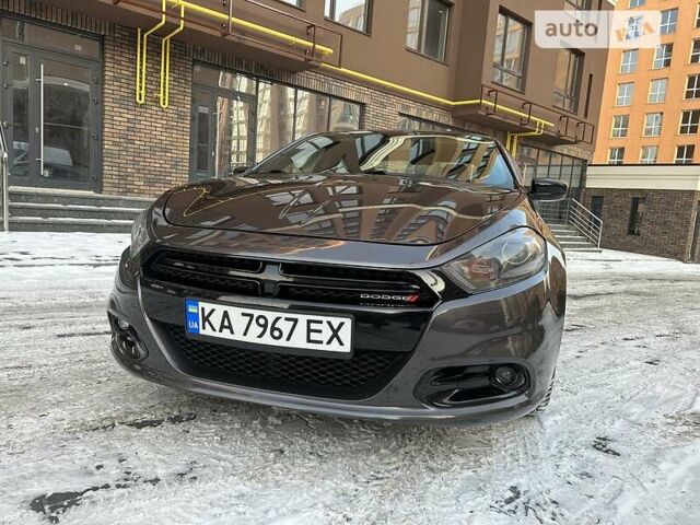 Додж Дарт, объемом двигателя 2.4 л и пробегом 166 тыс. км за 8200 $, фото 3 на Automoto.ua