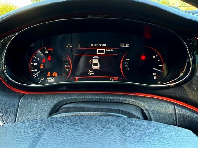Додж Дарт, об'ємом двигуна 2.4 л та пробігом 197 тис. км за 9999 $, фото 4 на Automoto.ua