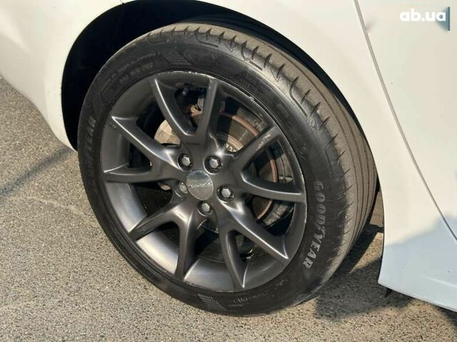 Додж Дарт, об'ємом двигуна 2.4 л та пробігом 186 тис. км за 8490 $, фото 12 на Automoto.ua