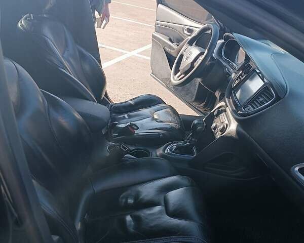 Серый Додж Дарт, объемом двигателя 2 л и пробегом 190 тыс. км за 8200 $, фото 4 на Automoto.ua