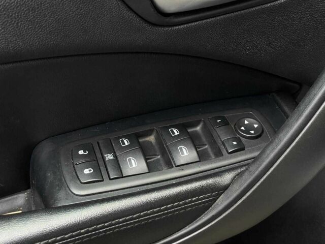 Сірий Додж Дарт, об'ємом двигуна 1.4 л та пробігом 312 тис. км за 6990 $, фото 14 на Automoto.ua