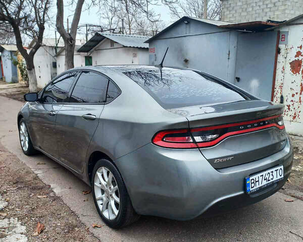 Серый Додж Дарт, объемом двигателя 2 л и пробегом 158 тыс. км за 7700 $, фото 5 на Automoto.ua