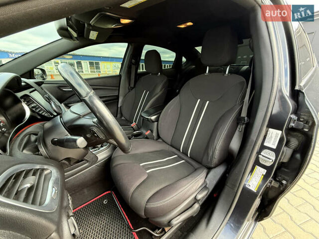 Сірий Додж Дарт, об'ємом двигуна 2.4 л та пробігом 214 тис. км за 8000 $, фото 16 на Automoto.ua