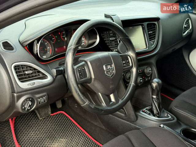 Сірий Додж Дарт, об'ємом двигуна 2.4 л та пробігом 214 тис. км за 8000 $, фото 11 на Automoto.ua