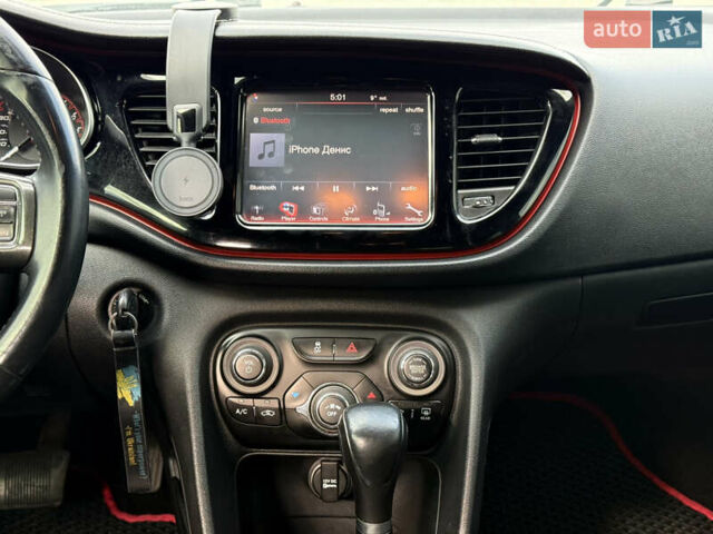 Сірий Додж Дарт, об'ємом двигуна 2.4 л та пробігом 214 тис. км за 8000 $, фото 12 на Automoto.ua