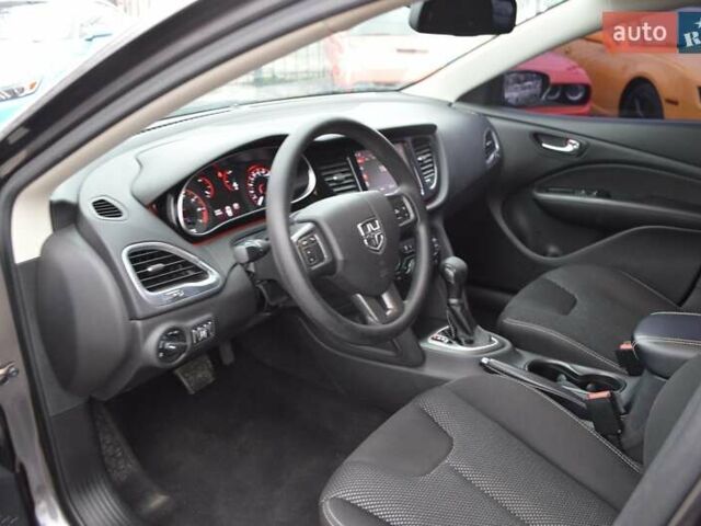 Серый Додж Дарт, объемом двигателя 2.36 л и пробегом 149 тыс. км за 8700 $, фото 12 на Automoto.ua