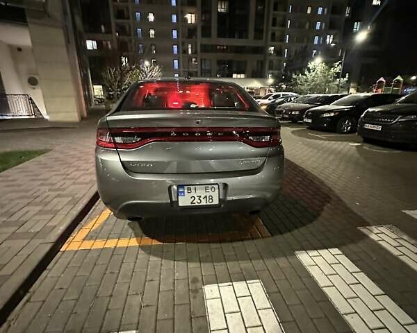 Сірий Додж Дарт, об'ємом двигуна 2 л та пробігом 116 тис. км за 8900 $, фото 2 на Automoto.ua