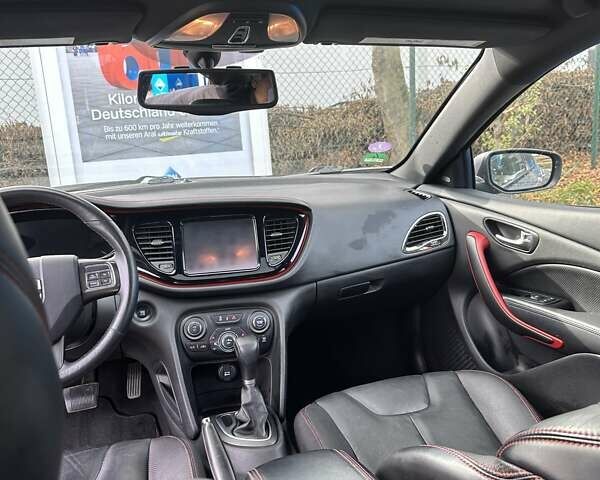 Серый Додж Дарт, объемом двигателя 2.4 л и пробегом 273 тыс. км за 7800 $, фото 6 на Automoto.ua