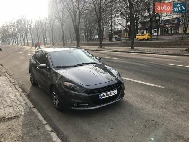Серый Додж Дарт, объемом двигателя 2.36 л и пробегом 128 тыс. км за 7500 $, фото 1 на Automoto.ua