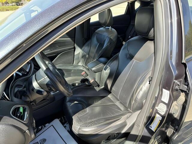 Сірий Додж Дарт, об'ємом двигуна 2.4 л та пробігом 88 тис. км за 3750 $, фото 8 на Automoto.ua