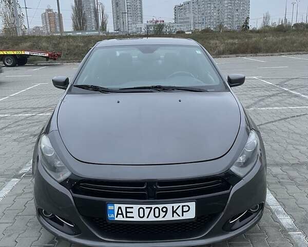 Серый Додж Дарт, объемом двигателя 2.36 л и пробегом 128 тыс. км за 7500 $, фото 6 на Automoto.ua