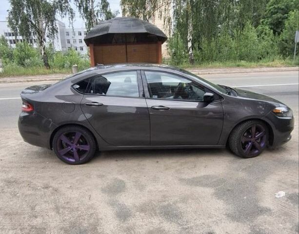 Серый Додж Дарт, объемом двигателя 2.4 л и пробегом 130 тыс. км за 8100 $, фото 1 на Automoto.ua