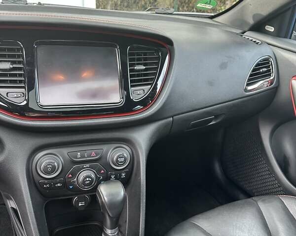 Серый Додж Дарт, объемом двигателя 2.4 л и пробегом 273 тыс. км за 7800 $, фото 8 на Automoto.ua