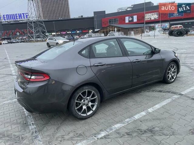 Серый Додж Дарт, объемом двигателя 2.36 л и пробегом 128 тыс. км за 7500 $, фото 3 на Automoto.ua