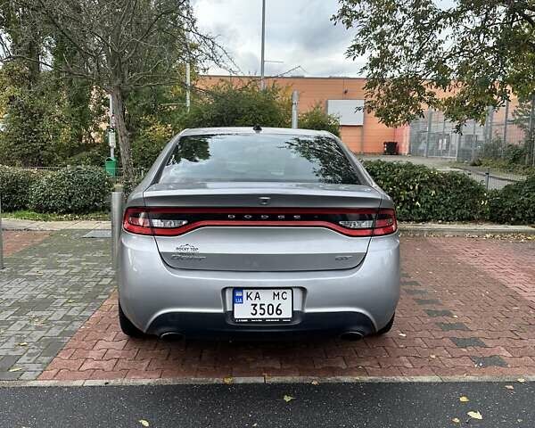 Серый Додж Дарт, объемом двигателя 2.4 л и пробегом 273 тыс. км за 7800 $, фото 5 на Automoto.ua