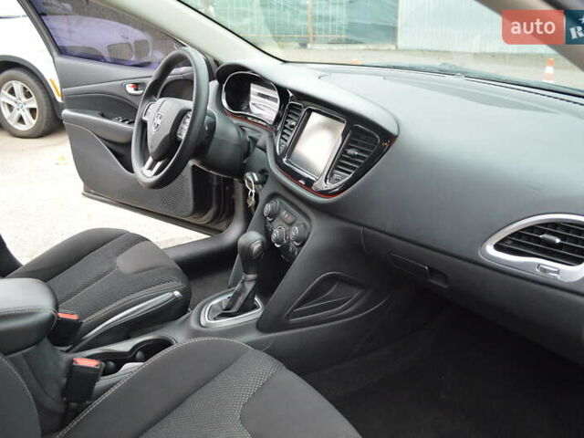 Серый Додж Дарт, объемом двигателя 2.36 л и пробегом 149 тыс. км за 8700 $, фото 16 на Automoto.ua