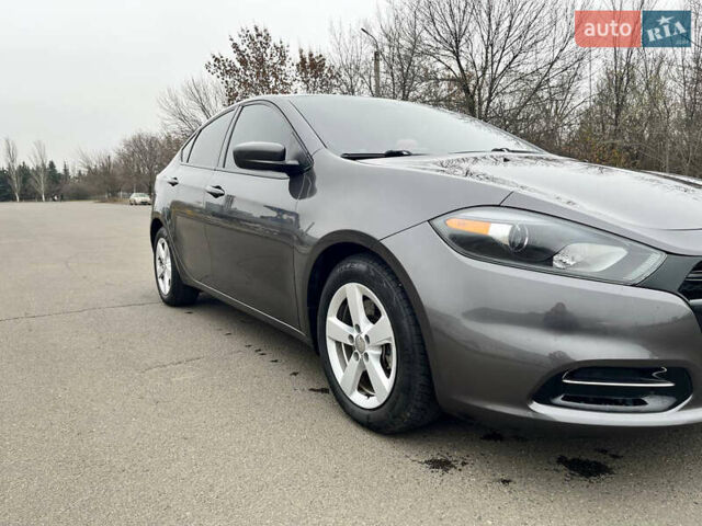 Сірий Додж Дарт, об'ємом двигуна 2.36 л та пробігом 135 тис. км за 8700 $, фото 2 на Automoto.ua
