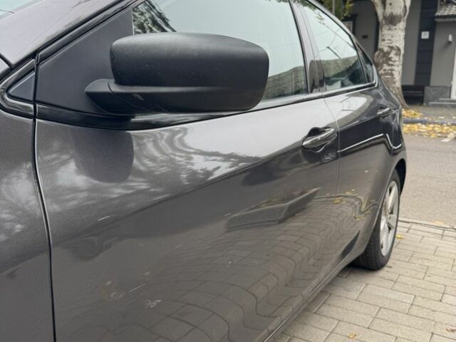 Серый Додж Дарт, объемом двигателя 2.4 л и пробегом 182 тыс. км за 7700 $, фото 18 на Automoto.ua