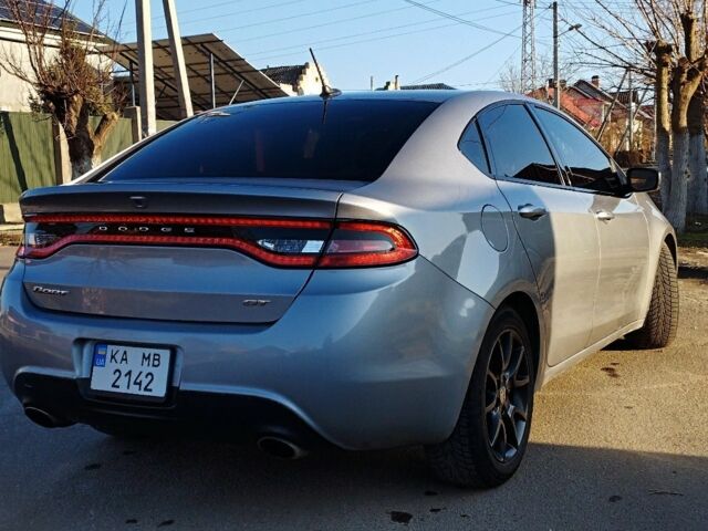 Сірий Додж Дарт, об'ємом двигуна 2.4 л та пробігом 170 тис. км за 9600 $, фото 2 на Automoto.ua