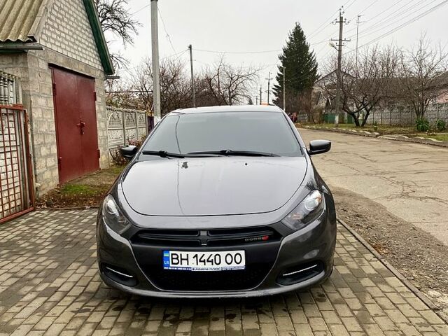 Серый Додж Дарт, объемом двигателя 2.4 л и пробегом 200 тыс. км за 7900 $, фото 1 на Automoto.ua