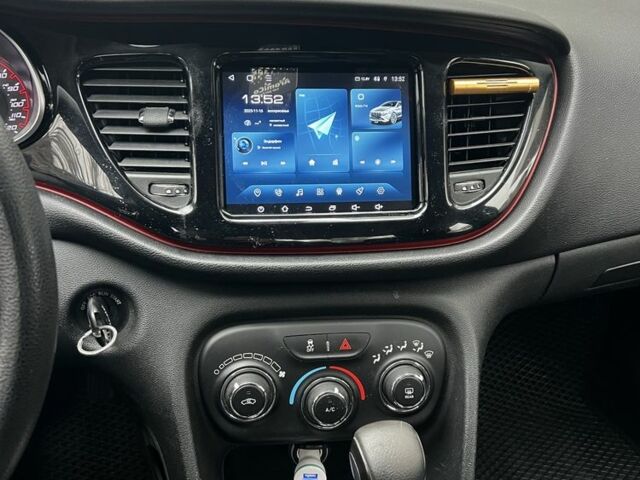 Серый Додж Дарт, объемом двигателя 2.4 л и пробегом 182 тыс. км за 7700 $, фото 7 на Automoto.ua