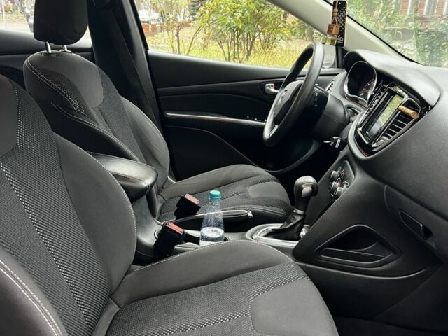 Серый Додж Дарт, объемом двигателя 2.4 л и пробегом 182 тыс. км за 7700 $, фото 16 на Automoto.ua