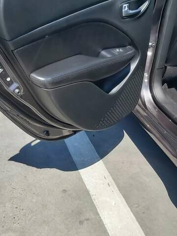 Серый Додж Дарт, объемом двигателя 2.4 л и пробегом 100 тыс. км за 9300 $, фото 30 на Automoto.ua